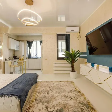 Luxury George Aparthotel *