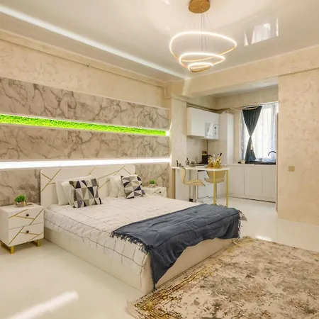Luxury George * Navodari