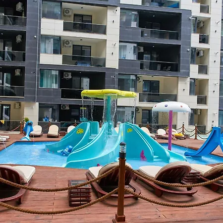 Apartament Madagascar Hotel Bs By Ella 3* Navodari