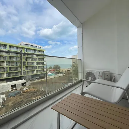 Aparthotel Madagascar Bs By Ella Mamaia Nord 3*