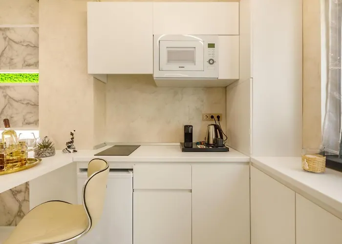 Apartament Madagascar Hotel Bs By Ella Navodari